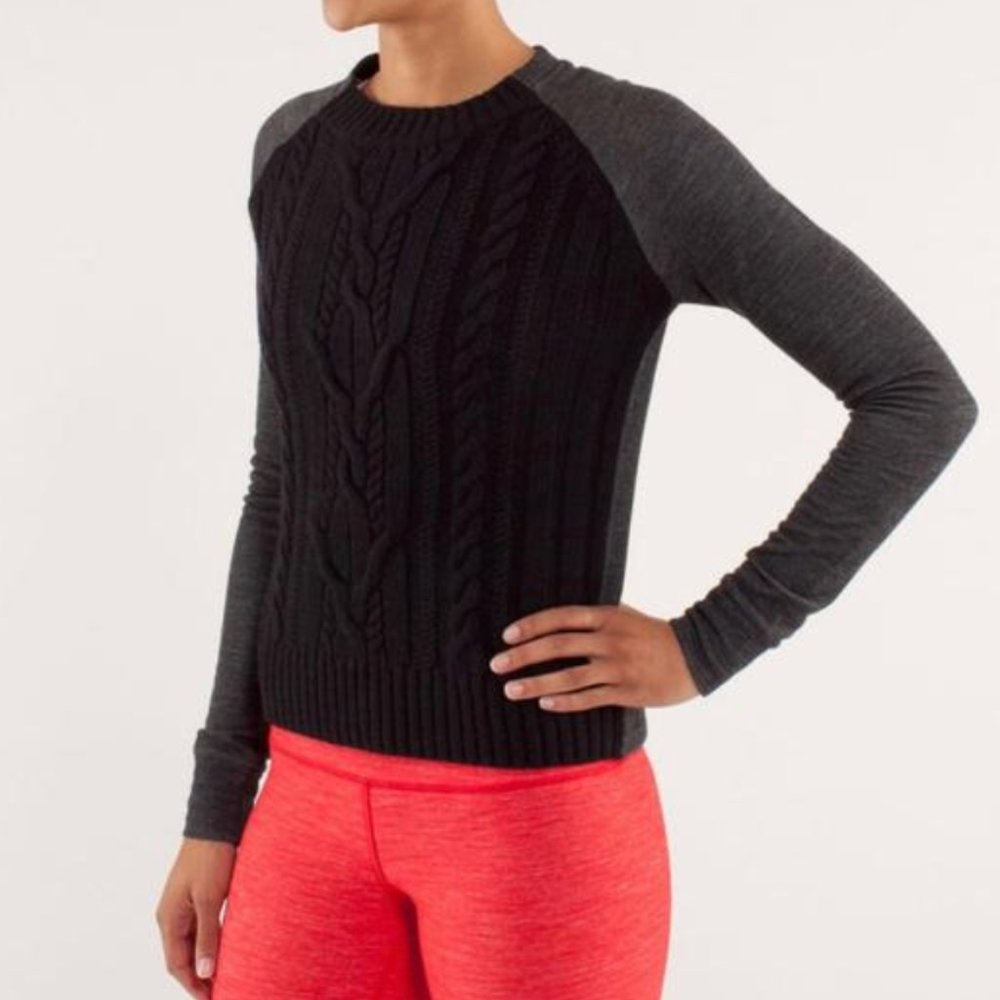 LULULEMON - Black/Gray Cable Knit Sweater - Size 2